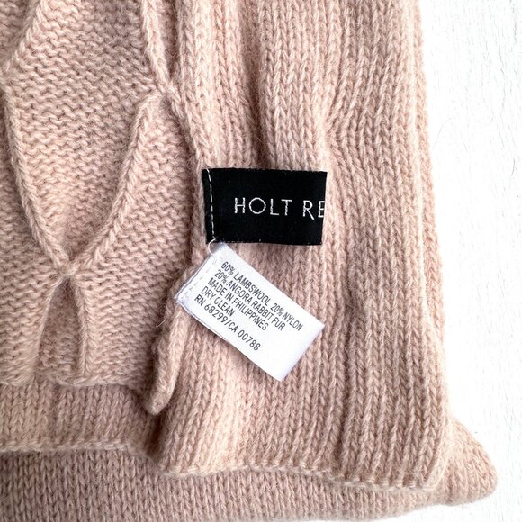 HOLT RENFREW Pink Lambswool Angora Nylon Scarf - Picture 3 of 4